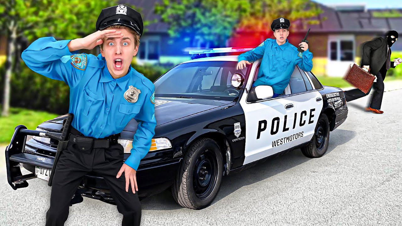 A4 🐱Стали ПОЛИЦЕЙСКИМИ на 24 ЧАСА Челлендж !